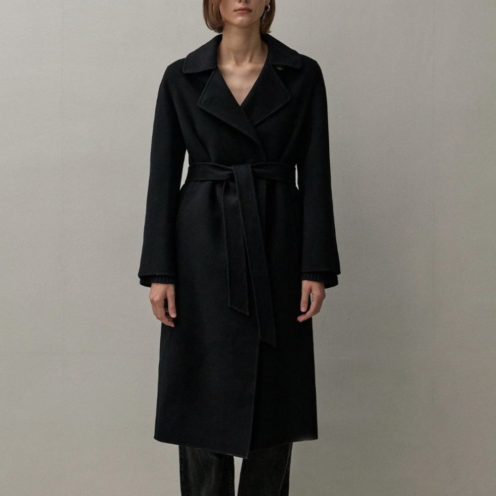 THE CURATED "Tailored Coat" - Black, size Medium